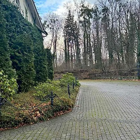 Hotel Kasztanowy Dwor