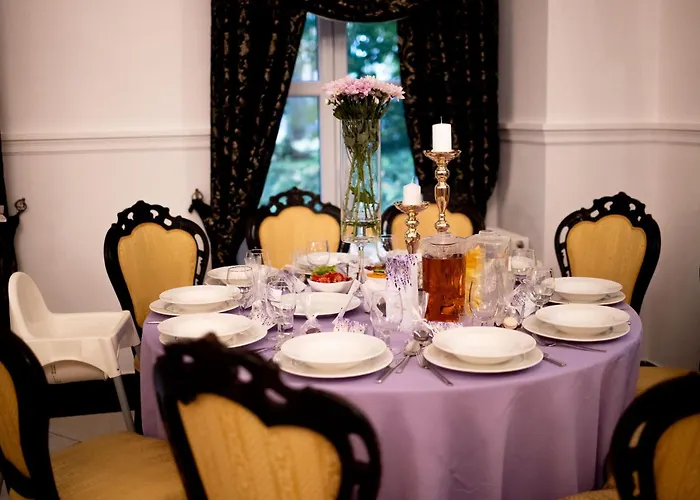 Otel Kasztanowy Dwor